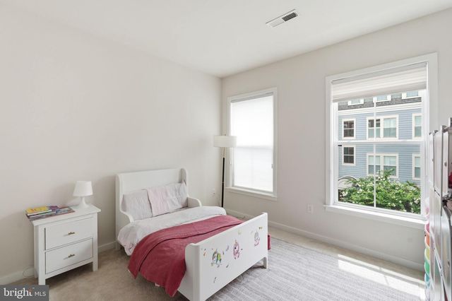 10720 VIOGNIER TER, Fairfax, VA 22030