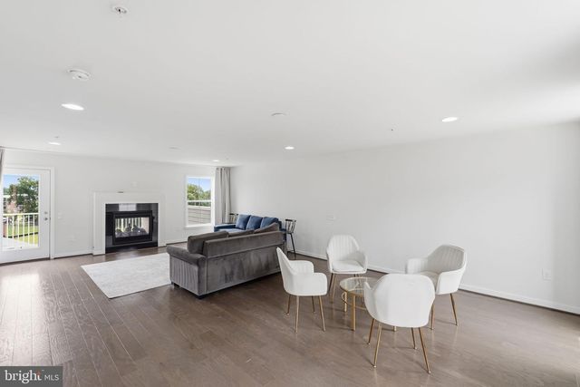 10720 VIOGNIER TER, Fairfax, VA 22030