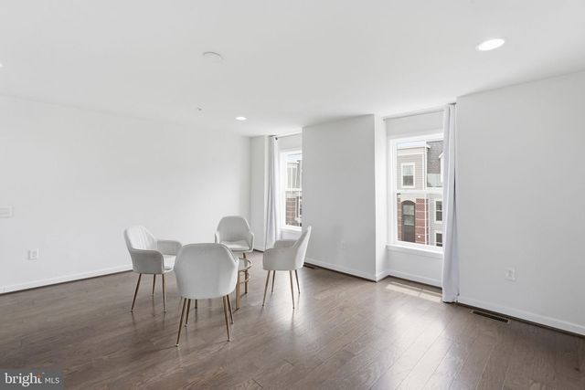 10720 VIOGNIER TER, Fairfax, VA 22030