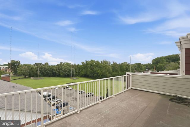 10720 VIOGNIER TER, Fairfax, VA 22030