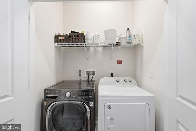10720 VIOGNIER TER, Fairfax, VA 22030