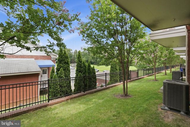 10720 VIOGNIER TER, Fairfax, VA 22030