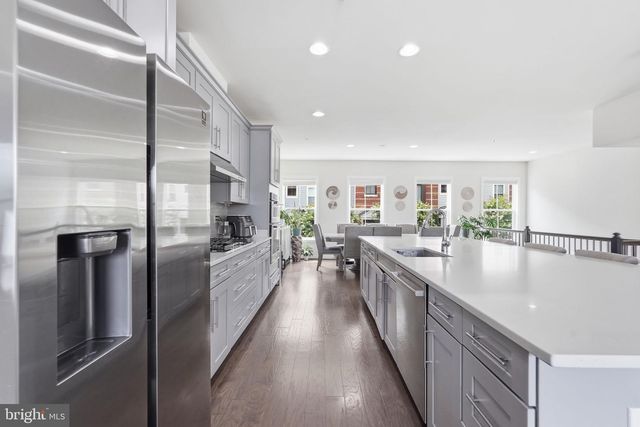 10720 VIOGNIER TER, Fairfax, VA 22030