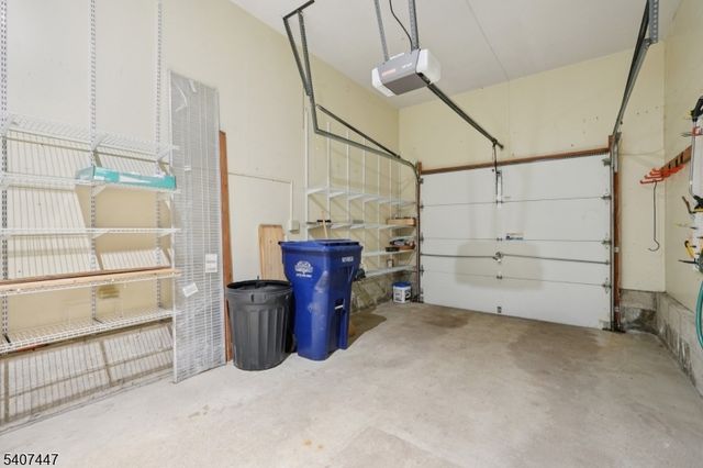 2 Caleb Ct, Hardyston Twp., NJ 07419