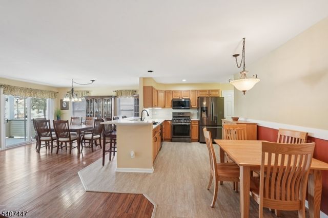 2 Caleb Ct, Hardyston Twp., NJ 07419