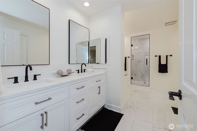 6010 Osprey Circle, Bremerton, WA 98312