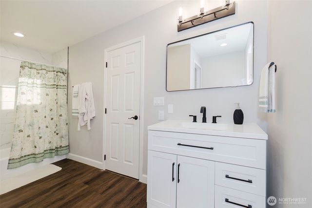 6010 Osprey Circle, Bremerton, WA 98312