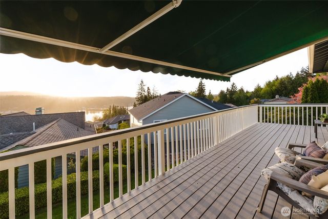6010 Osprey Circle, Bremerton, WA 98312