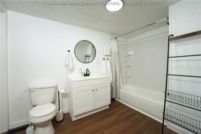 20 138th Street, Chesapeake, WV 25315