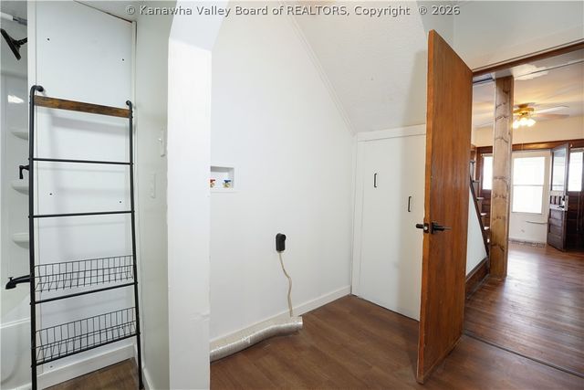 20 138th Street, Chesapeake, WV 25315