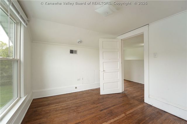 20 138th Street, Chesapeake, WV 25315
