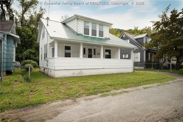 20 138th Street, Chesapeake, WV 25315