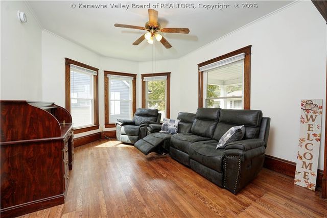 20 138th Street, Chesapeake, WV 25315