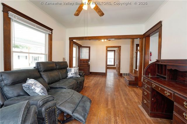 20 138th Street, Chesapeake, WV 25315