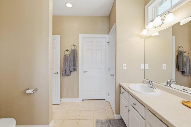 2706 BEECHNUT DRIVE, Oshkosh, WI 54904