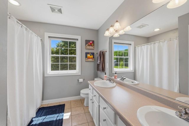 2706 BEECHNUT DRIVE, Oshkosh, WI 54904