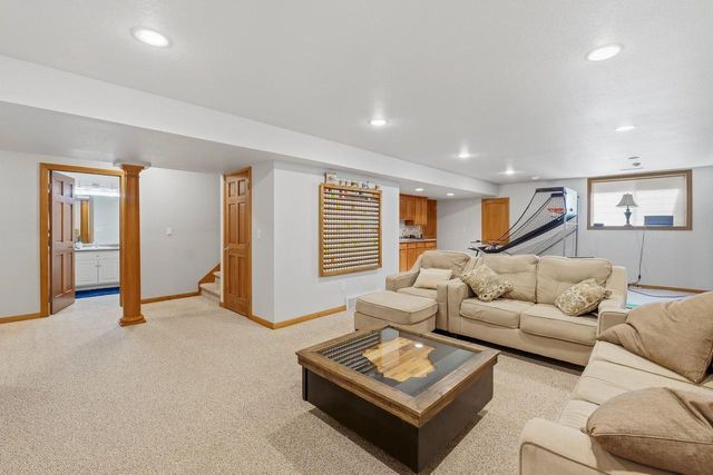 2706 BEECHNUT DRIVE, Oshkosh, WI 54904