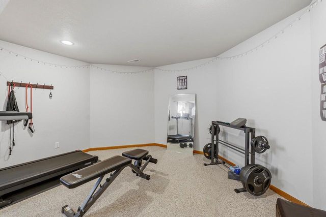 2706 BEECHNUT DRIVE, Oshkosh, WI 54904