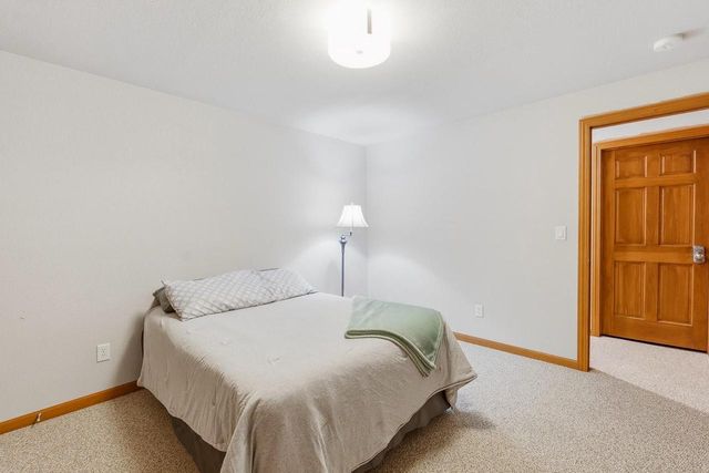 2706 BEECHNUT DRIVE, Oshkosh, WI 54904