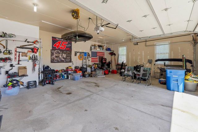 2706 BEECHNUT DRIVE, Oshkosh, WI 54904