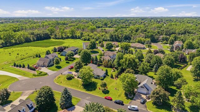 2706 BEECHNUT DRIVE, Oshkosh, WI 54904