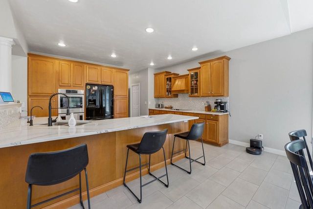 2706 BEECHNUT DRIVE, Oshkosh, WI 54904