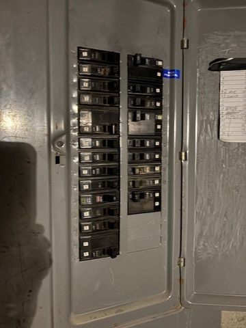 903 E 14th Street S, Newton, IA 50208