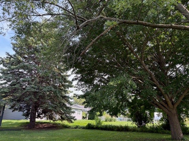 903 E 14th Street S, Newton, IA 50208