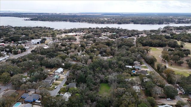 215 Davis Drive, Niceville, FL 32578