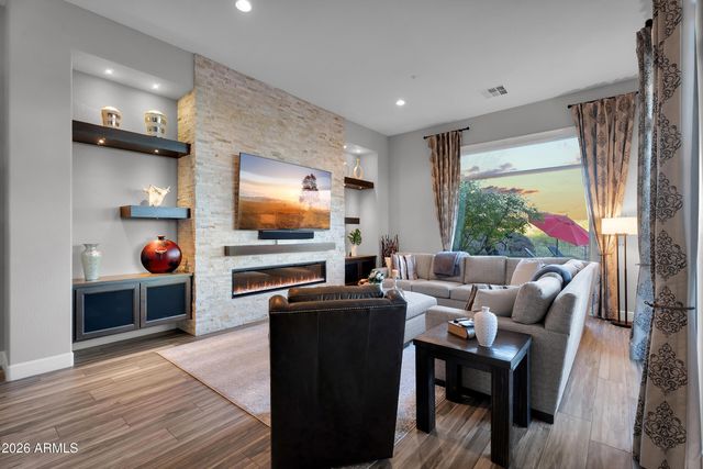 9799 E JAGGED PEAK Road, Scottsdale, AZ 85262