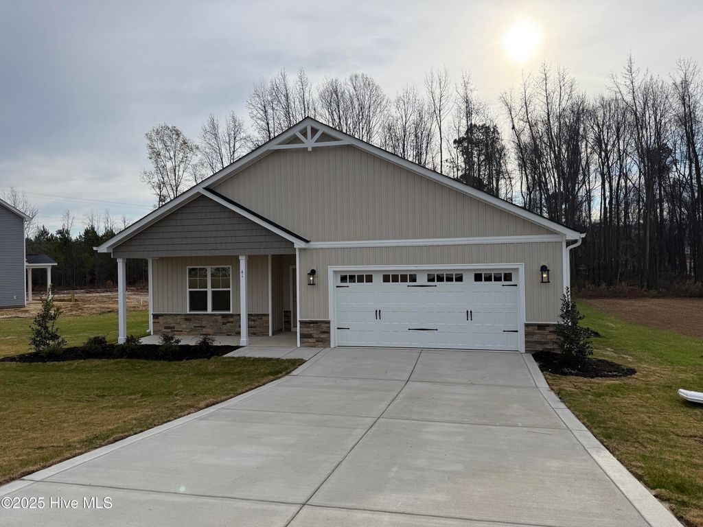 41 Tuskeegee Drive, Smithfield, NC 27577