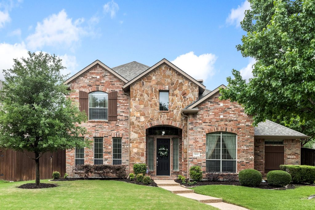 1915 Pioneer Drive, Allen, TX 75013