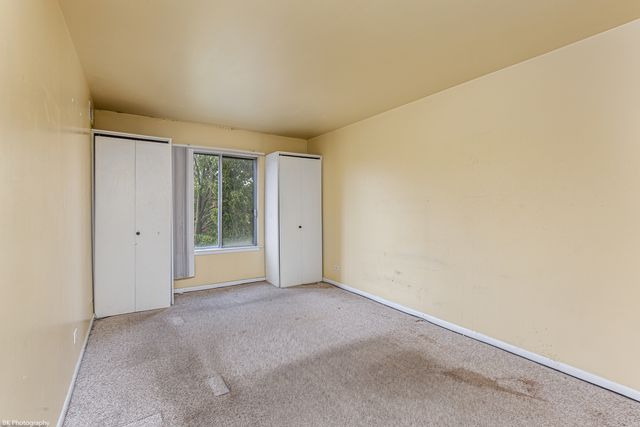 5840 W 104th Street 214, Oak Lawn, IL 60453