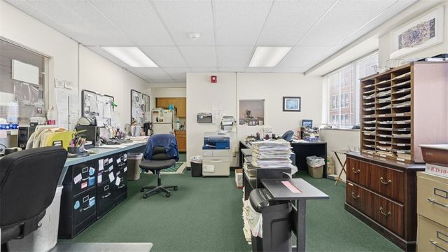 128 N Craig St, Oakland, PA 15213