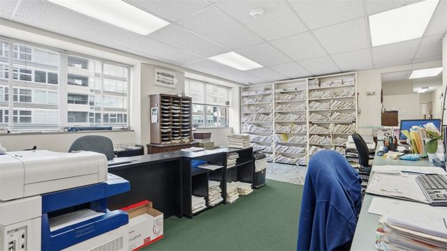 128 N Craig St, Oakland, PA 15213