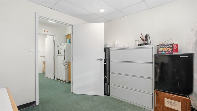 128 N Craig St, Oakland, PA 15213