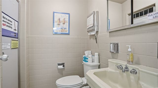 128 N Craig St, Oakland, PA 15213