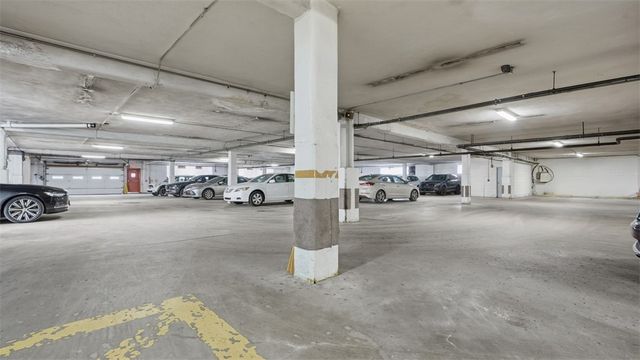 128 N Craig St, Oakland, PA 15213