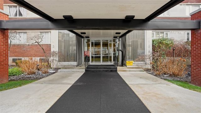 128 N Craig St, Oakland, PA 15213