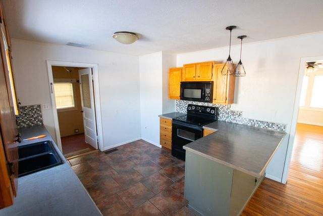 1733 South Avenue, Springfield, MO 65807