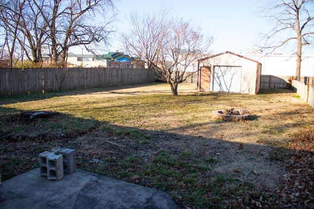 1733 South Avenue, Springfield, MO 65807