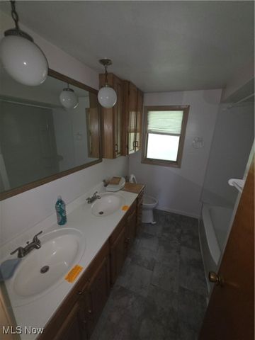 23785 Greenwood Road, Euclid, OH 44117