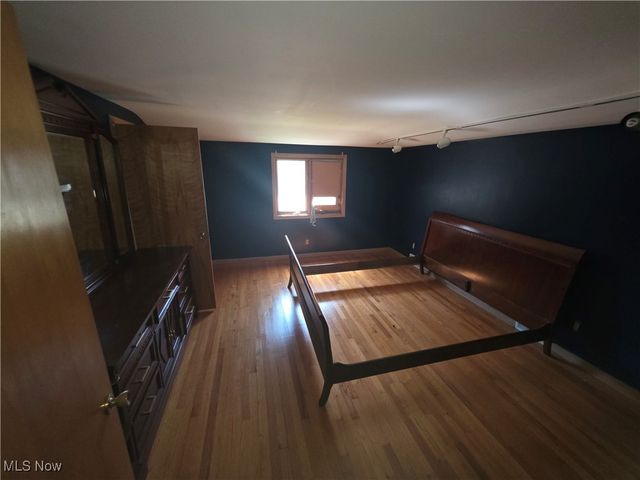 23785 Greenwood Road, Euclid, OH 44117