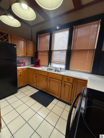 325 S Main, Marion, KY 42064