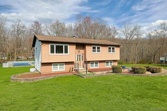 70 Bayberry Drive, Monroe, NY 10950