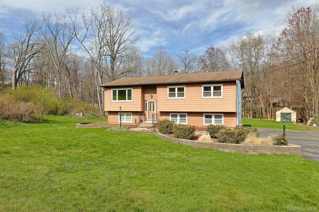 70 Bayberry Drive, Monroe, NY 10950