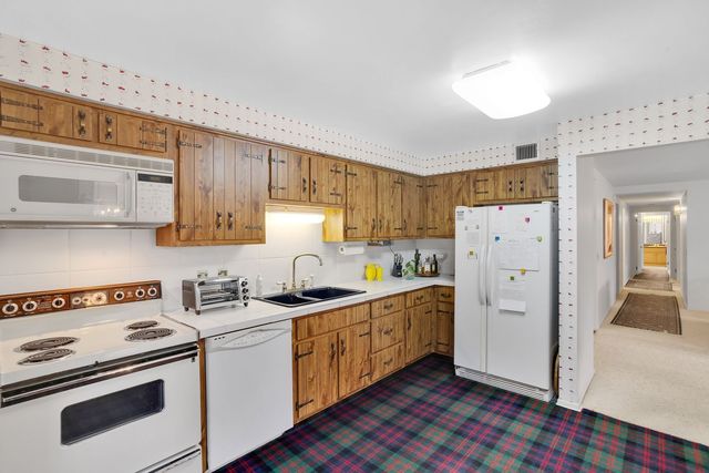 3 Alta Vita Drive 608, Hempfield Twp, PA 15601