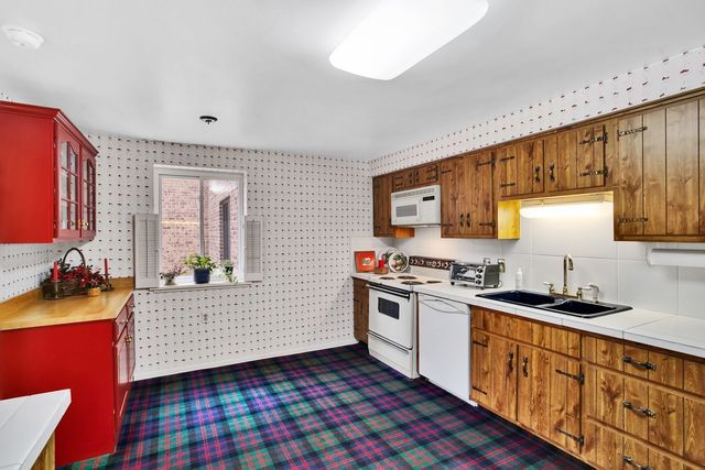 3 Alta Vita Drive 608, Hempfield Twp, PA 15601