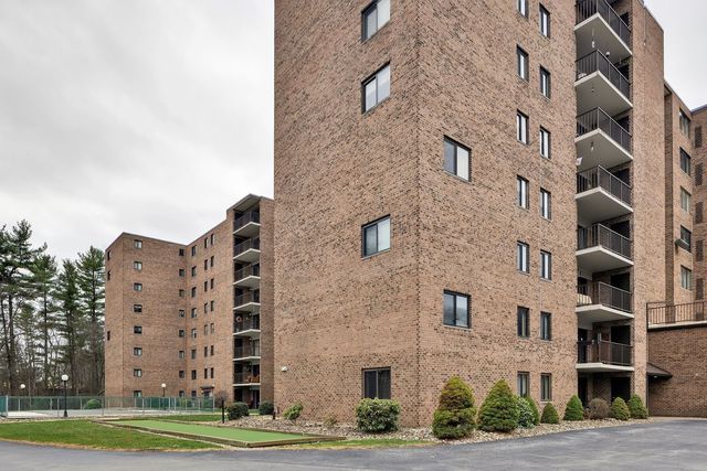 3 Alta Vita Drive 608, Hempfield Twp, PA 15601