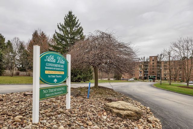 3 Alta Vita Drive 608, Hempfield Twp, PA 15601